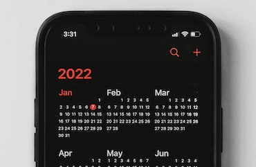 iPhone with 2022 calendar